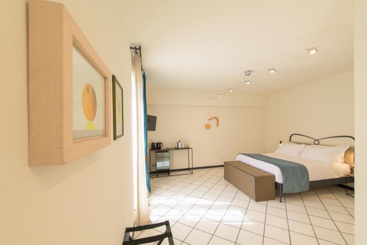 Palazzo Sertorio Suites Gavi Kültér fotó