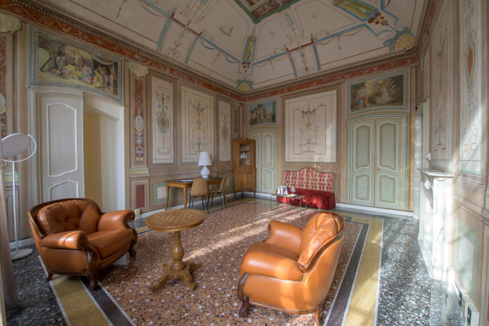 Palazzo Sertorio Suites Gavi Kültér fotó